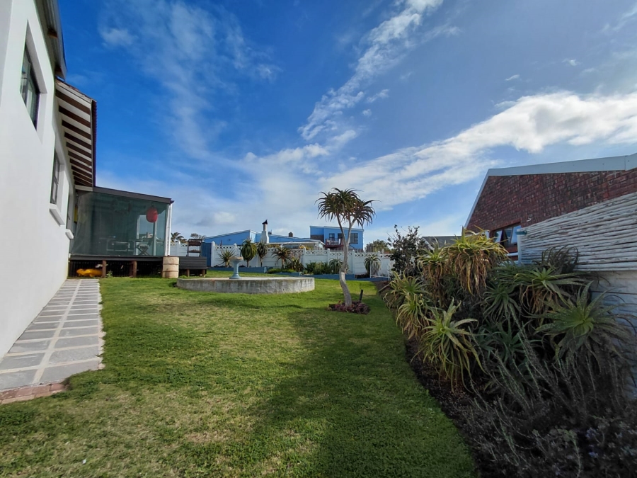 2 Bedroom Property for Sale in Wavecrest Eastern Cape